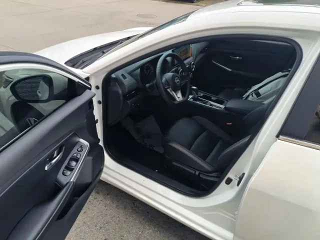 Nissan Sylphy — Фото автомобиля 15