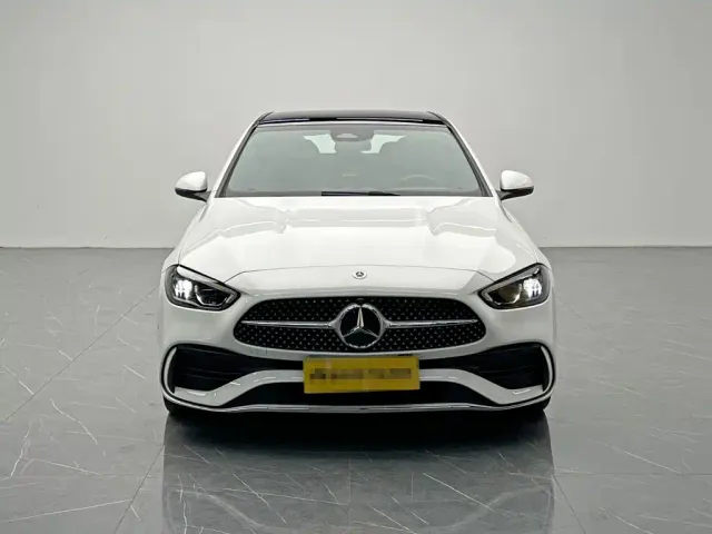 Mercedes-Benz C-Class — Фото автомобиля 2