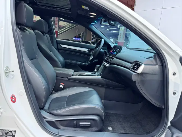 Honda Inspire — Фото автомобиля 17