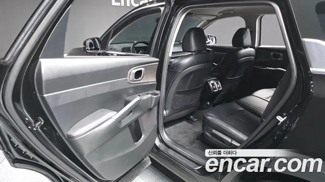 Kia Sorento Новый Sorento 4 поколение Дизель 2.2 2WD — Фото автомобиля 25