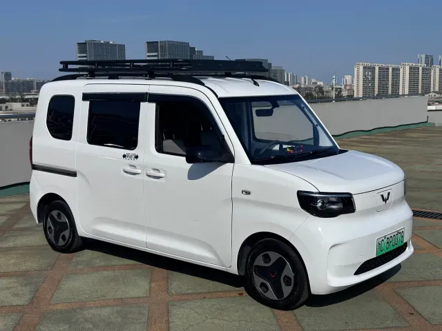 Wuling Zhiguang NEV — Фото автомобиля 6