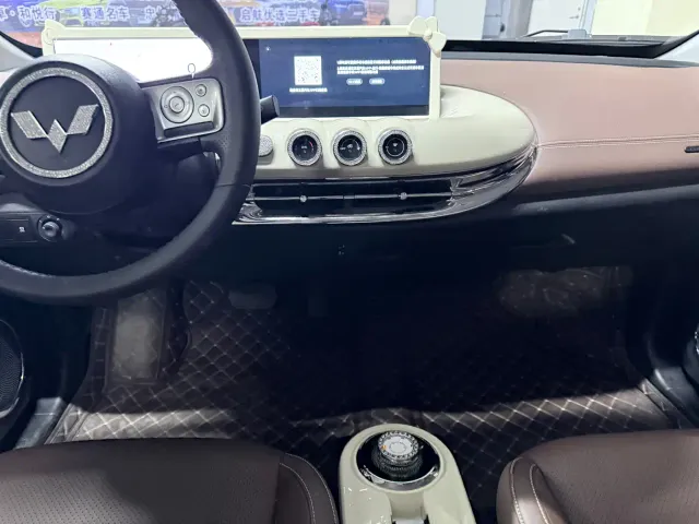 Wuling Bingo — Фото автомобиля 14