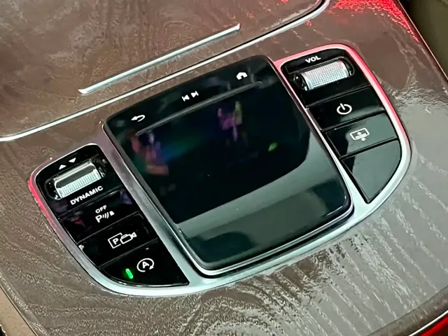 Mercedes-Benz E-Class — Фото автомобиля 10