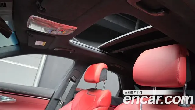 Genesis GV70 — Фото автомобиля 29