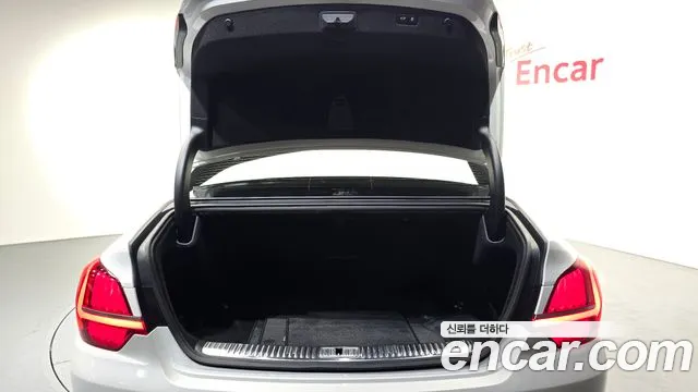 Kia K9 The New K9 2-е поколение — Фото автомобиля 17
