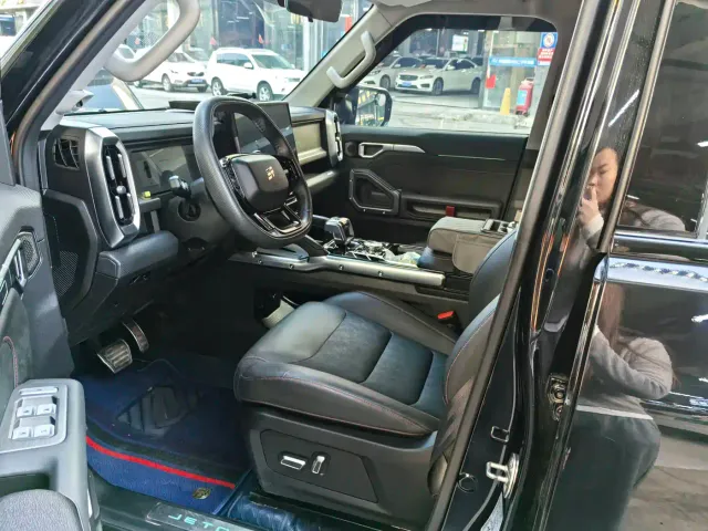 Jetour T2 — Фото автомобиля 2