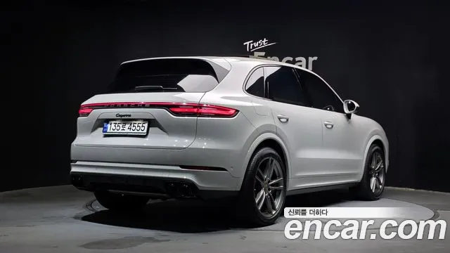 Porsche Cayenne PO536 — Фото автомобиля 2