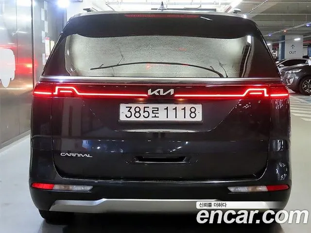 Kia Carnival 4th Gen — Фото автомобиля 5