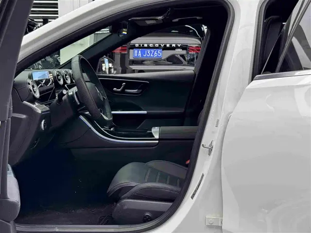 Mercedes-Benz C-Class — Фото автомобиля 6