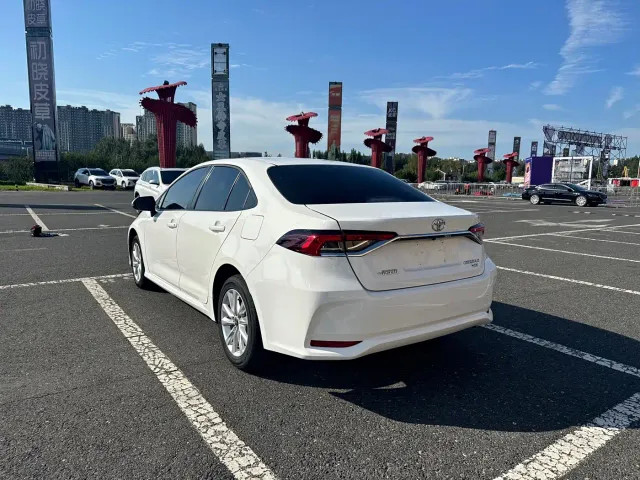 Toyota Corolla — Фото автомобиля 8