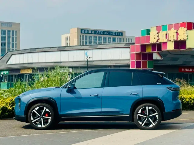 Nio ES7 — Фото автомобиля 4