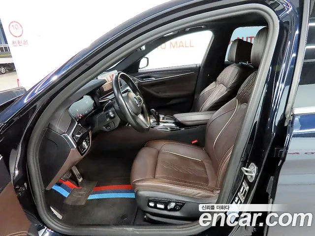 BMW 5-Series 5 серия (G30) 523d M Sport — Фото автомобиля 10