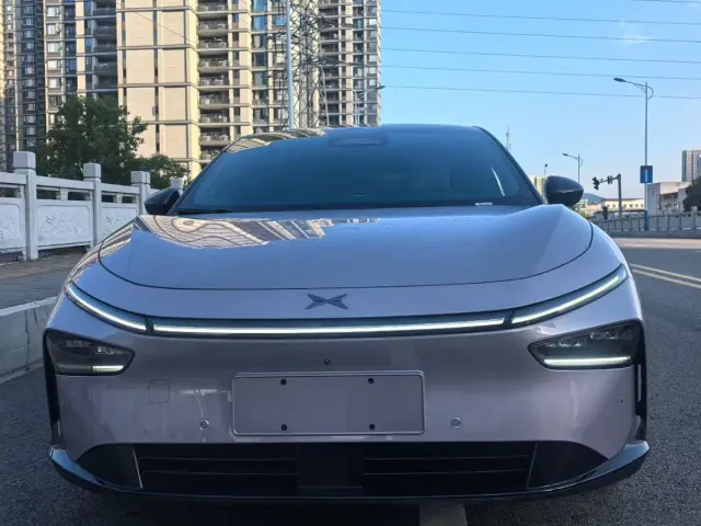 Xpeng P7+ — Фото автомобиля 2