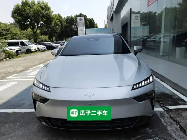 Dongfeng eπ 007 — Фото автомобиля 2