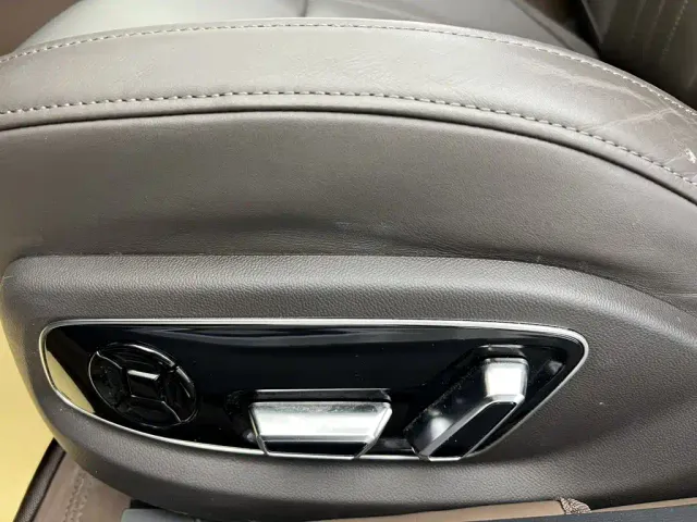 Audi A8 — Фото автомобиля 22