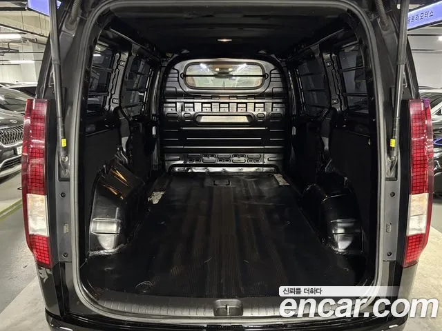 Hyundai Staria — Фото автомобиля 18