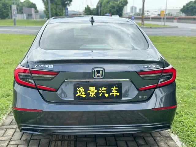 Honda Accord — Фото автомобиля 4