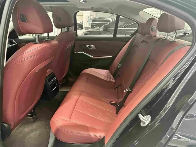 BMW 3 Series — Фото автомобиля 16