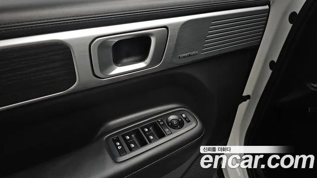 Hyundai Santafe Santa Fe (MX5) Бензин 2.5T 2WD — Фото автомобиля 29