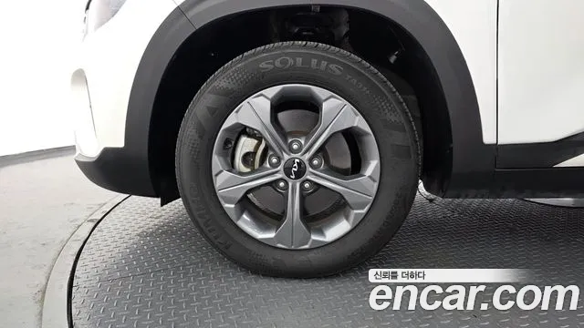 Kia Seltos Бензин 1.6 турбо 2WD — Фото автомобиля 5