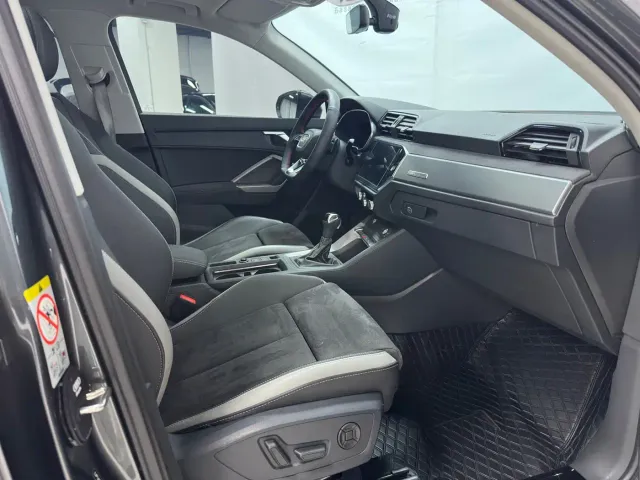 Audi Q3 — Фото автомобиля 11