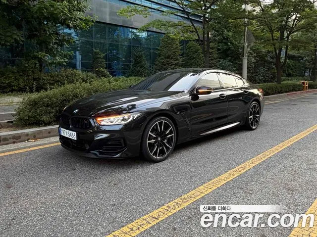BMW 8 Series G15 — Фото автомобиля 2