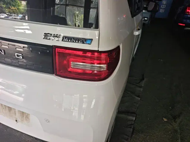 Wuling Hongguang Mini EV — Фото автомобиля 7