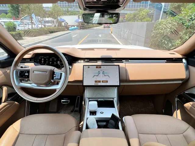 Land Rover Range Rover — Фото автомобиля 6