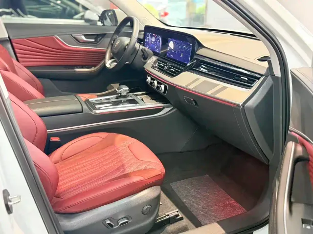 Hongqi HS5 — Фото автомобиля 8