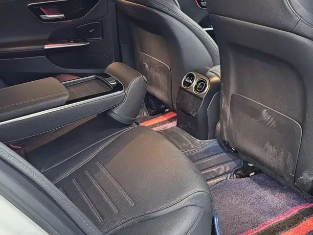 Mercedes-Benz C-Class — Фото автомобиля 18