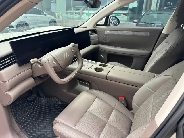 IM Motors LS6 — Фото автомобиля 5