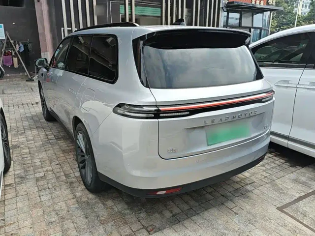 Leapmotor C16 — Фото автомобиля 4