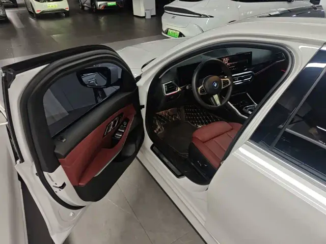BMW i3 — Фото автомобиля 15