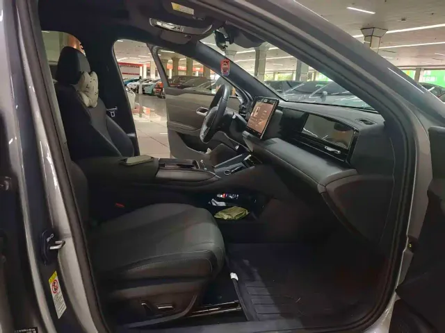 BYD Qin L — Фото автомобиля 7