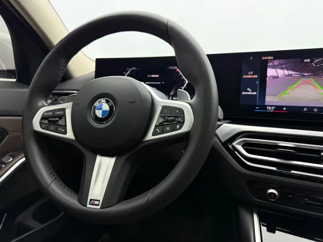 BMW 3 Series — Фото автомобиля 12