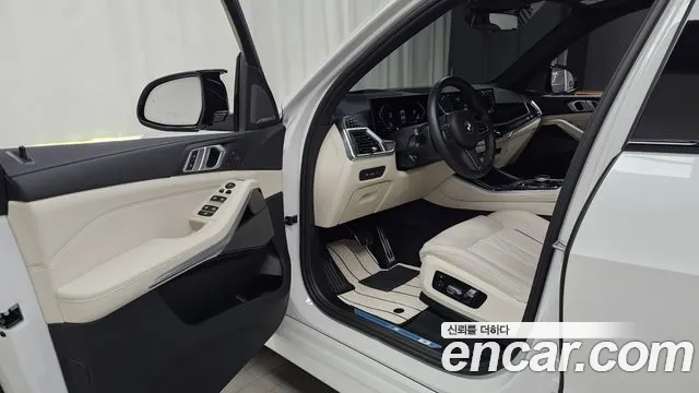 BMW X5 xDrive 40i M Sport — Фото автомобиля 10
