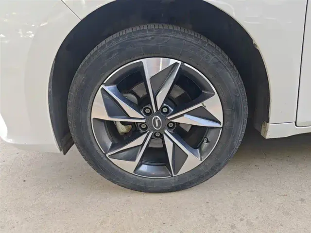 GAC Trumpchi M6 — Фото автомобиля 22