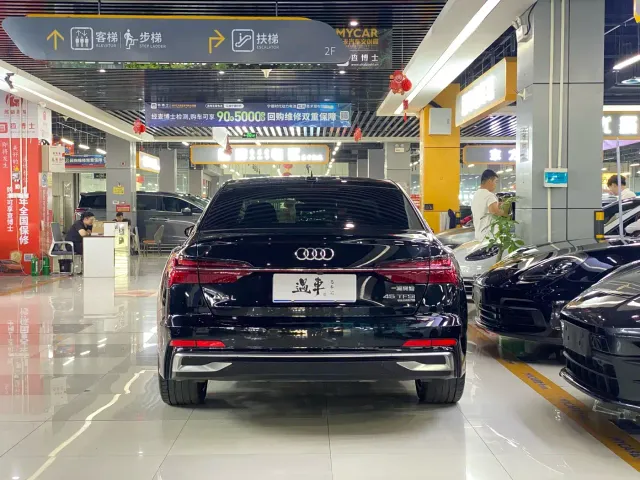 Audi A6L — Фото автомобиля 14