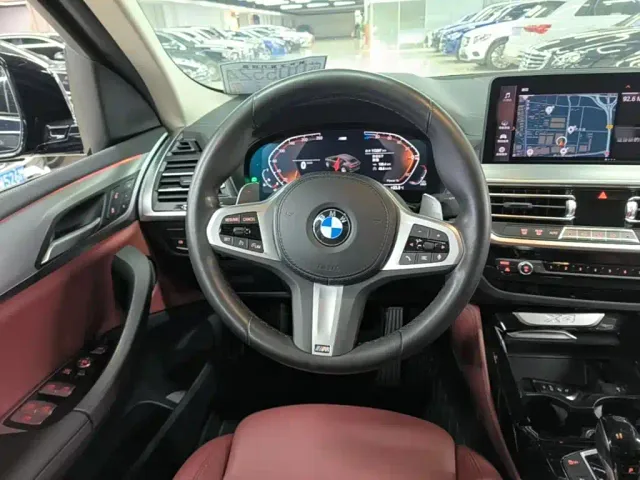 BMW X4 — Фото автомобиля 10