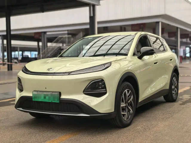 Фотография автомобиля — Changan Qiyuan Q05