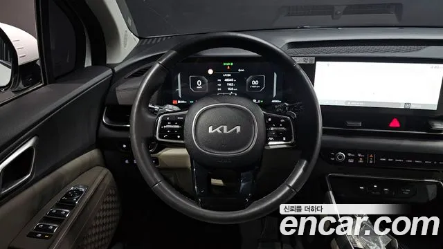 Kia Carnival Generation 4 — Фото автомобиля 12