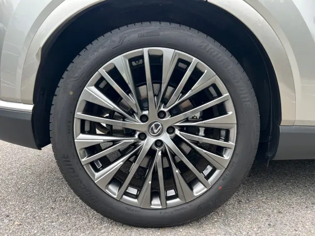 Lexus RX — Фото автомобиля 25