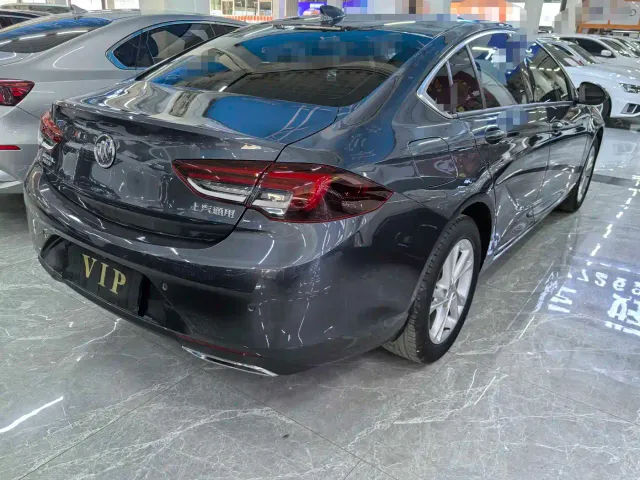 Buick Regal — Фото автомобиля 6