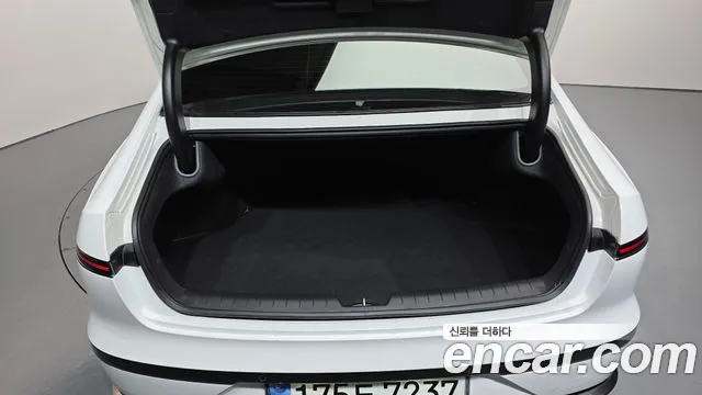 Hyundai Grandeur GN7 — Фото автомобиля 20