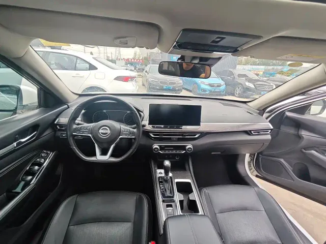 Nissan Teana — Фото автомобиля 6