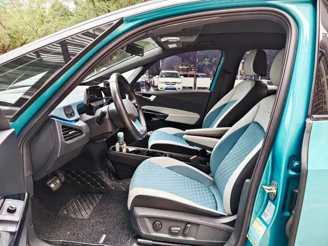 Volkswagen ID.3 — Фото автомобиля 7