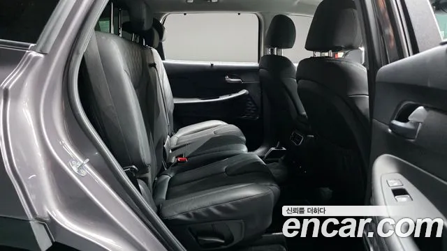 Hyundai Santafe — Фото автомобиля 10