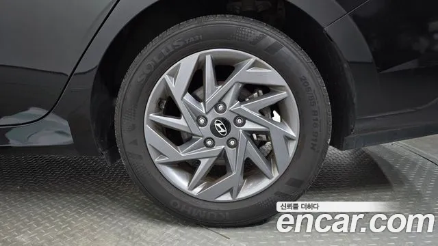 Hyundai Avante CN7 — Фото автомобиля 6