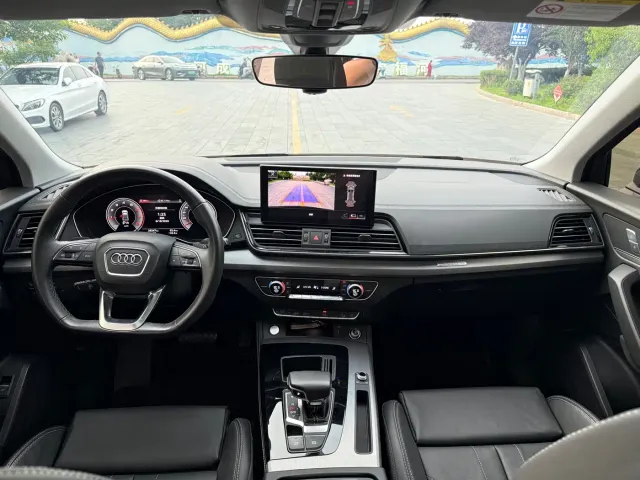 Audi Q5L — Фото автомобиля 11