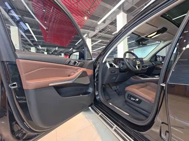 BMW X7 — Фото автомобиля 22